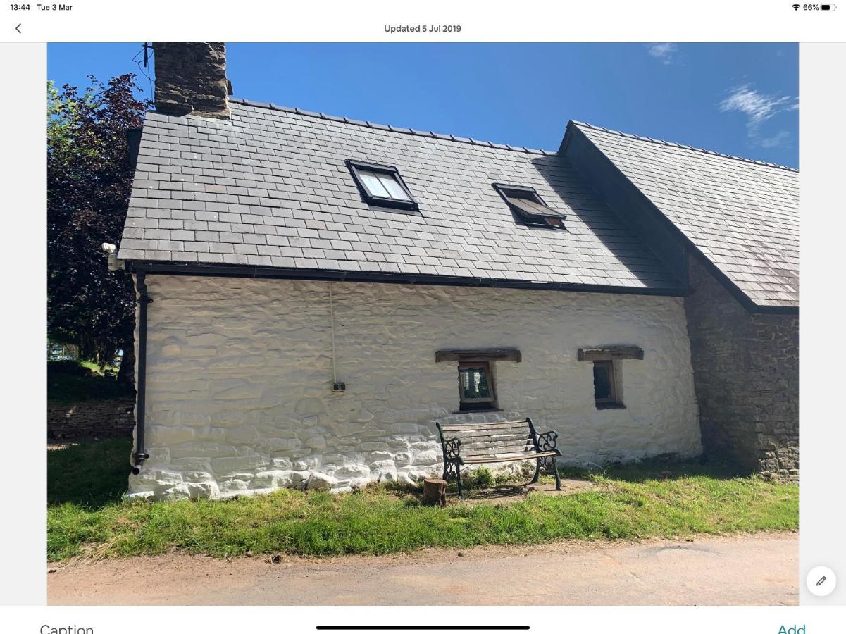 Ty Fferm Hen, Ancient Farmhouse, Coity Bach Talybont-on-Usk 外观 照片