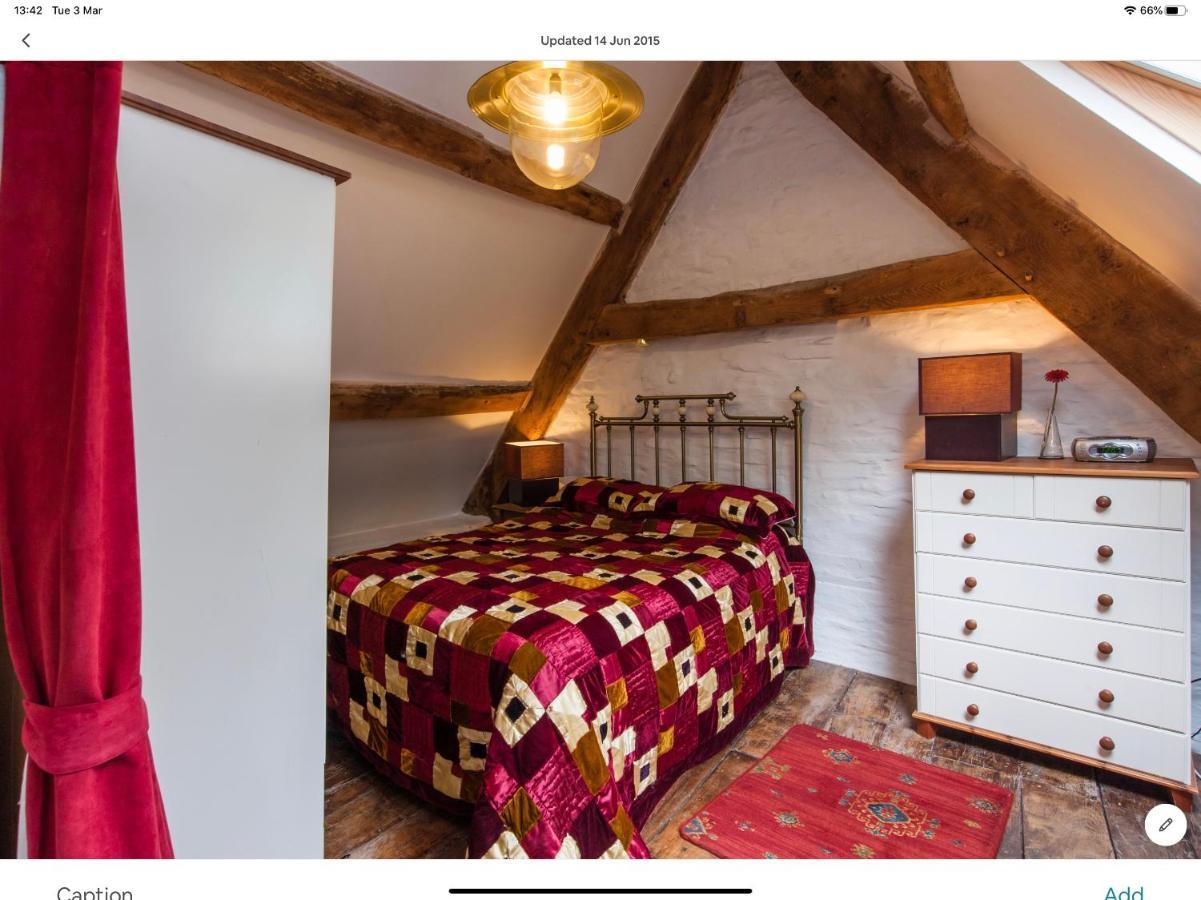 Ty Fferm Hen, Ancient Farmhouse, Coity Bach Talybont-on-Usk 外观 照片